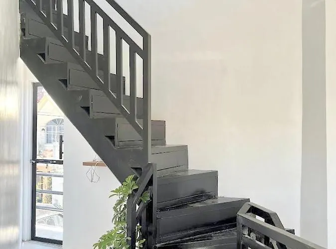New Modern Near Airport & Appartamento Sudtungan