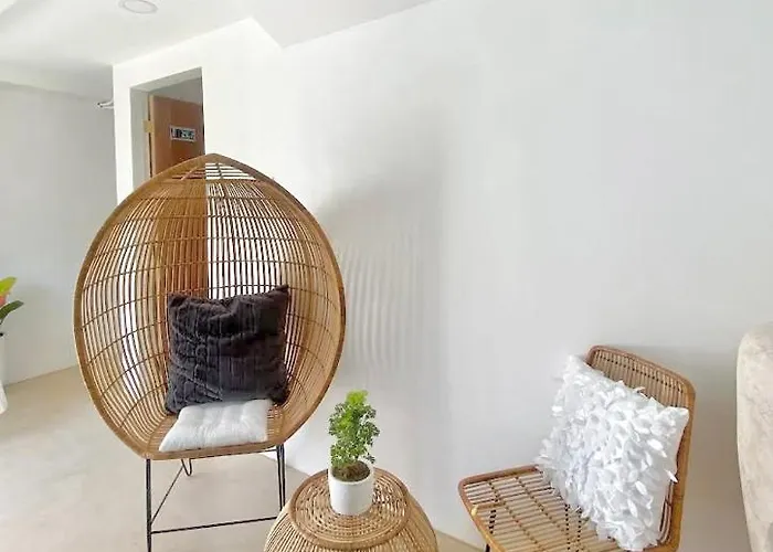 New Modern Near Airport & Appartamento *